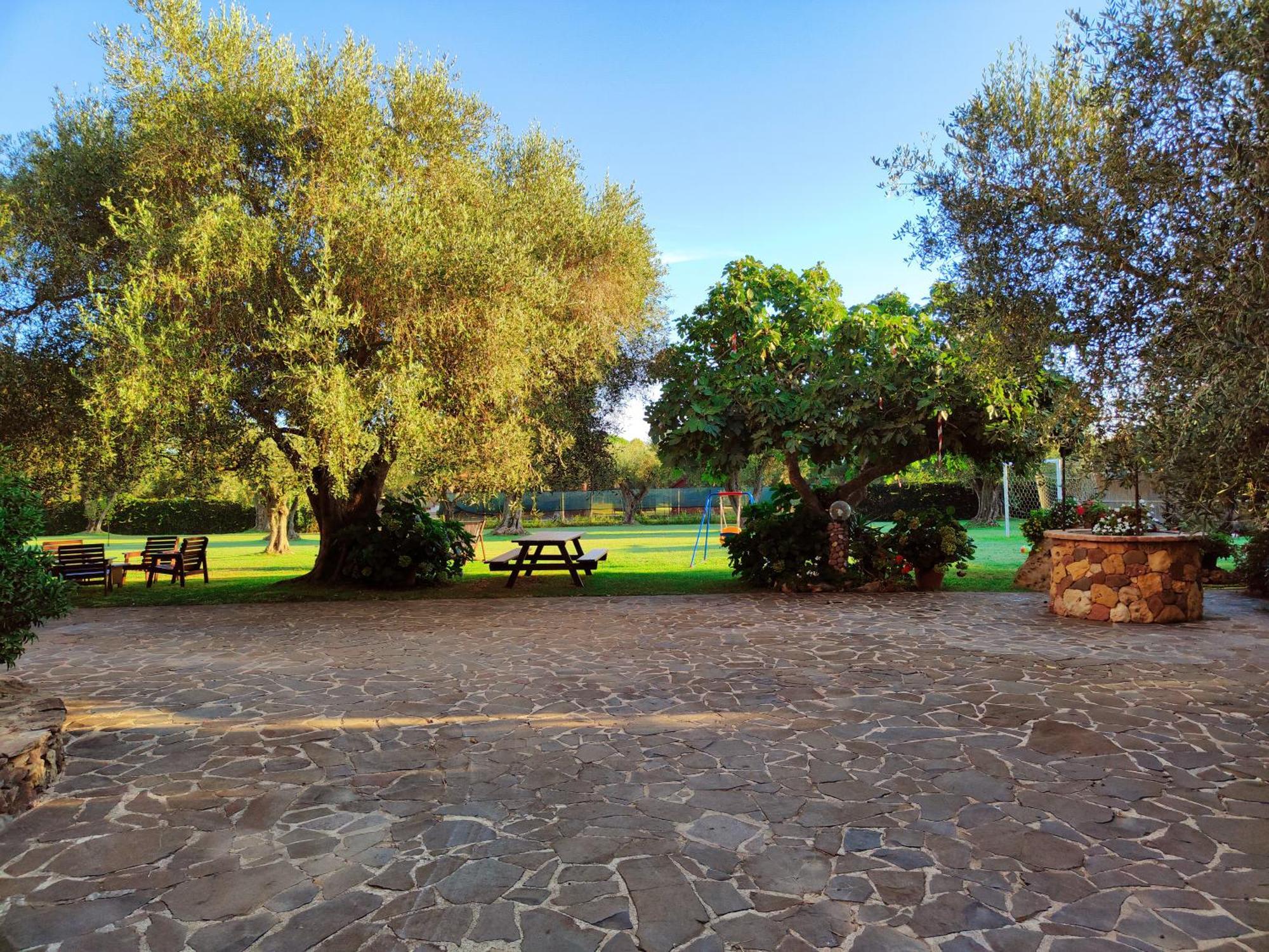 Nuraghe Bianco Bed and Breakfast Santa Maria la Palma Eksteriør billede