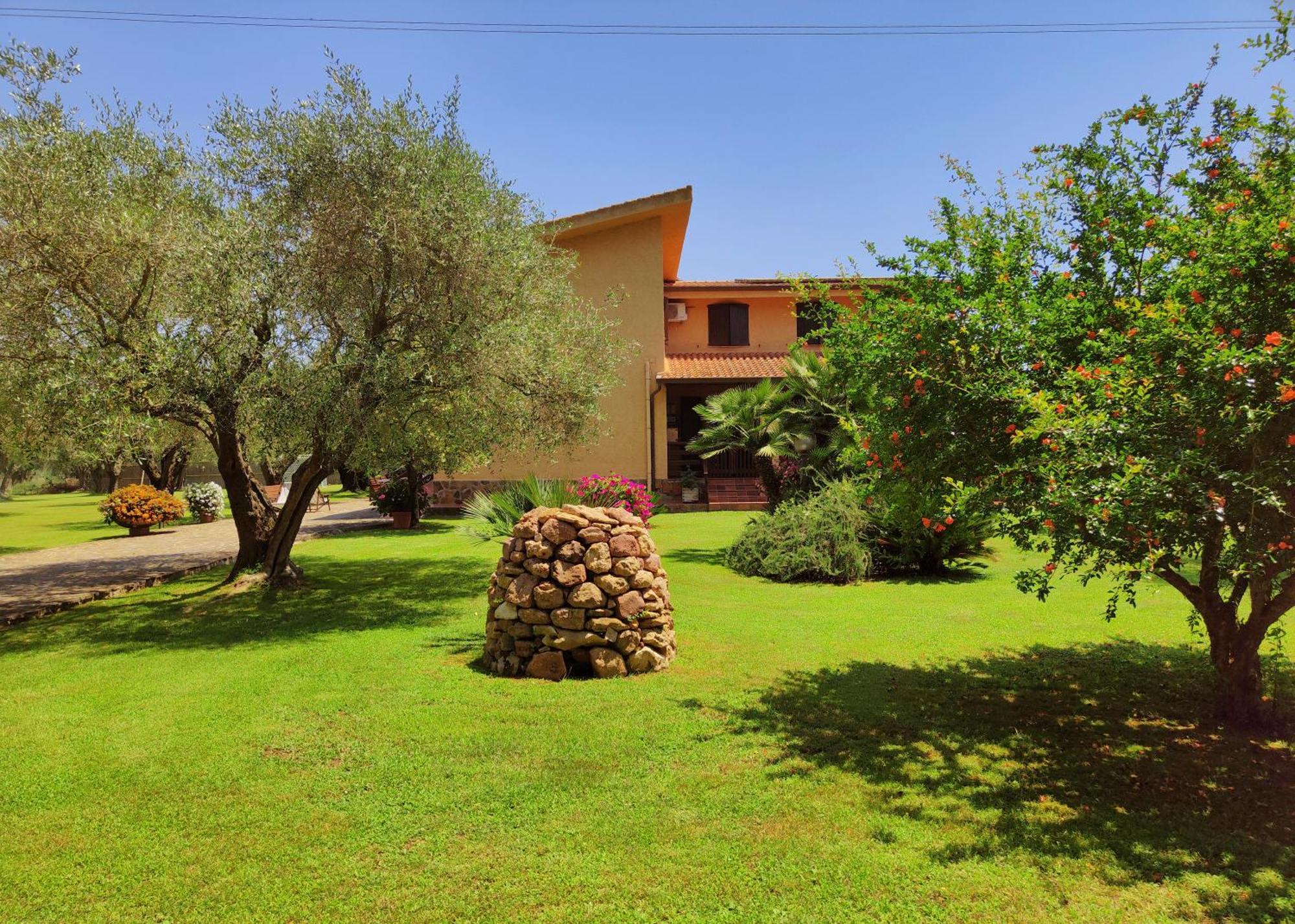 Nuraghe Bianco Bed and Breakfast Santa Maria la Palma Eksteriør billede