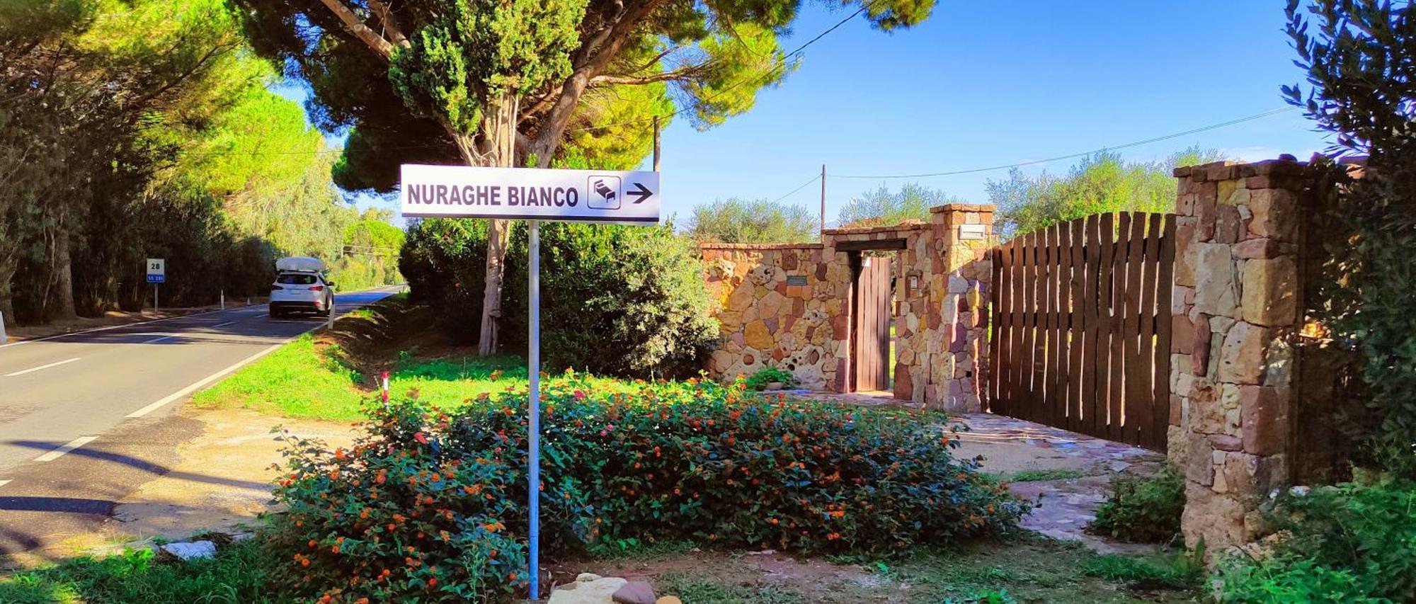 Nuraghe Bianco Bed and Breakfast Santa Maria la Palma Eksteriør billede